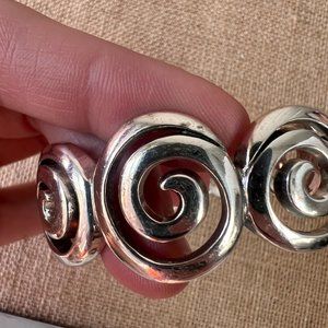 ❤️ Brighton silver tone swirl bangle hinged cuff circle bracelet statement